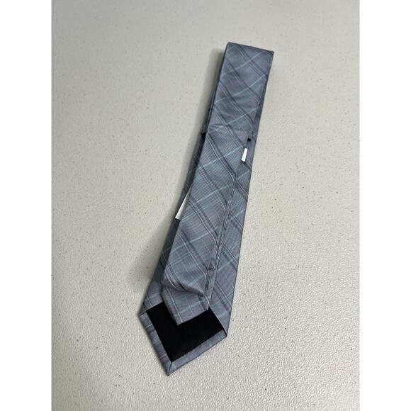 Calvin Klein Gray Plaid Pattern Silk Blend Slim Designer Tie NWT - Picture 4 of 7